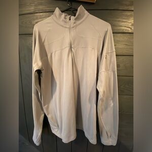Mountain Hardware Stretch Half Zip
Size L